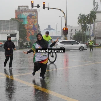 Runner Photo 7739937