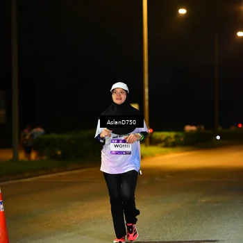 Runner Photo 7739958