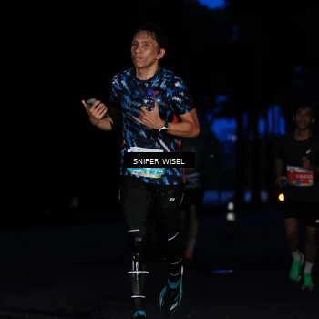 Runner Photo 7739985