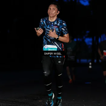 Runner Photo 7739992