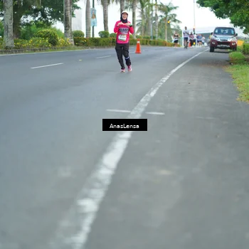 Runner Photo 7739994