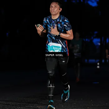 Runner Photo 7739997