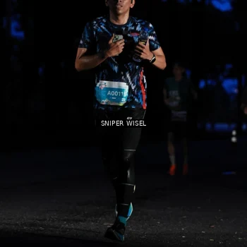 Runner Photo 7740002