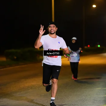 Runner Photo 7740024