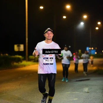 Runner Photo 7740045