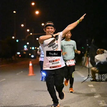 Runner Photo 7740055
