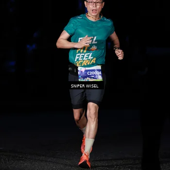Runner Photo 7740069