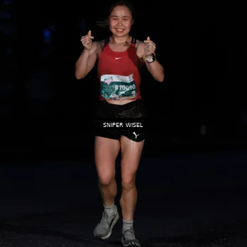 Runner Photo 7740097