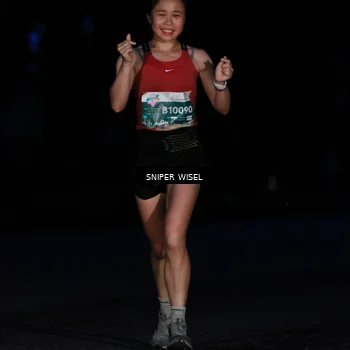 Runner Photo 7740100