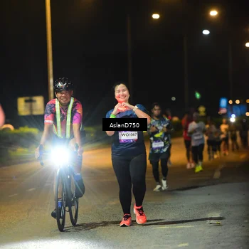 Runner Photo 7740102