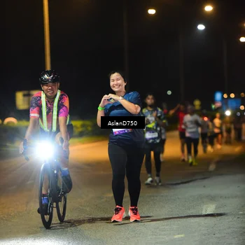 Runner Photo 7740112