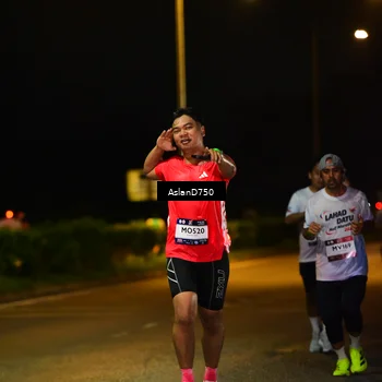 Runner Photo 7740138
