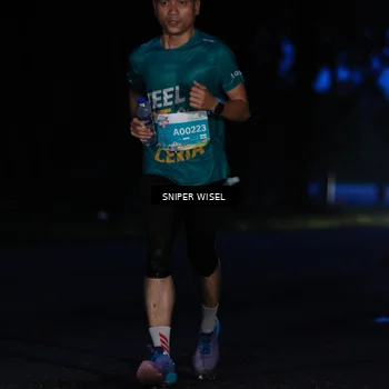 Runner Photo 7740151