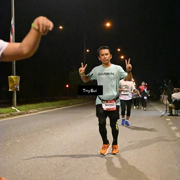 Runner Photo 7740175