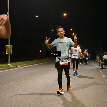 Runner Photo 7740185