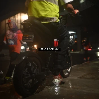 Runner Photo 7740201