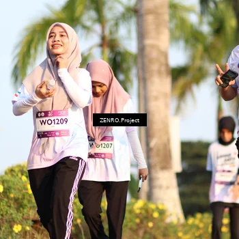 Runner Photo 7740221