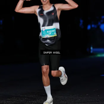 Runner Photo 7740223