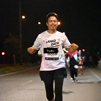 Runner Photo 7740251