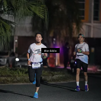 Runner Photo 7740254