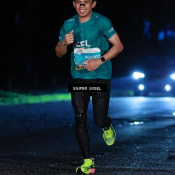 Runner Photo 7740276