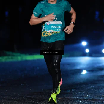 Runner Photo 7740280