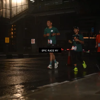 Runner Photo 7740307