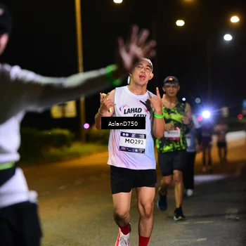 Runner Photo 7740347