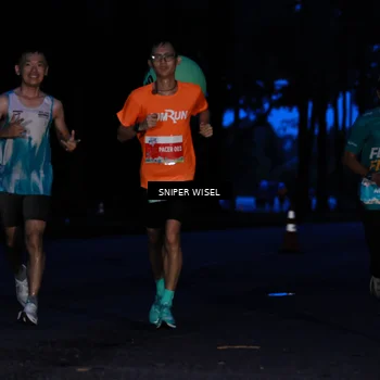 Runner Photo 7740357