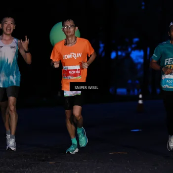 Runner Photo 7740375