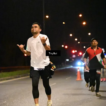 Runner Photo 7740380