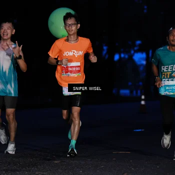 Runner Photo 7740387