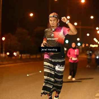 Runner Photo 7740393