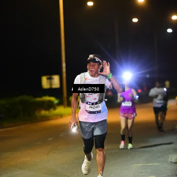 Runner Photo 7740396