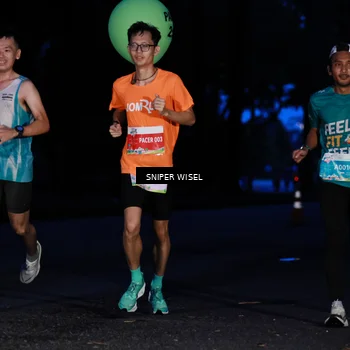 Runner Photo 7740407