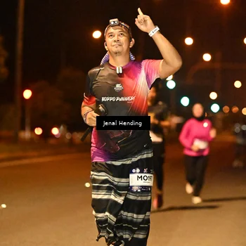 Runner Photo 7740416