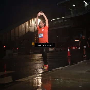 Runner Photo 7740418