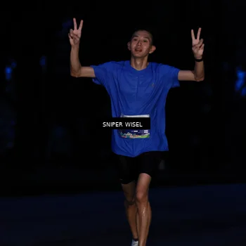 Runner Photo 7740423