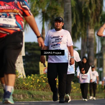 Runner Photo 7740438