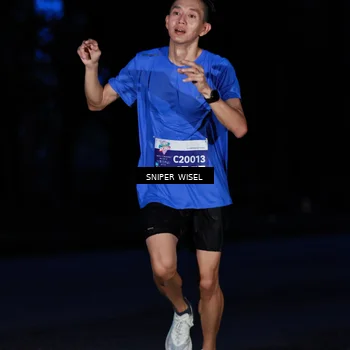 Runner Photo 7740444