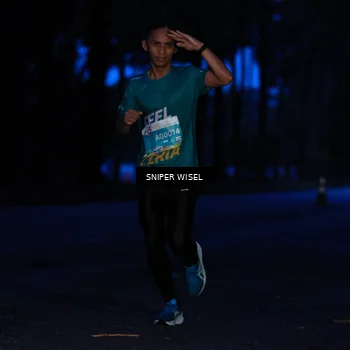 Runner Photo 7740458