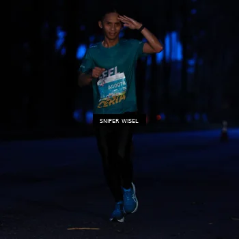 Runner Photo 7740470