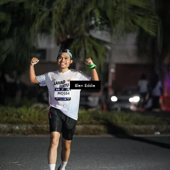 Runner Photo 7740510
