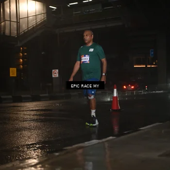 Runner Photo 7740512