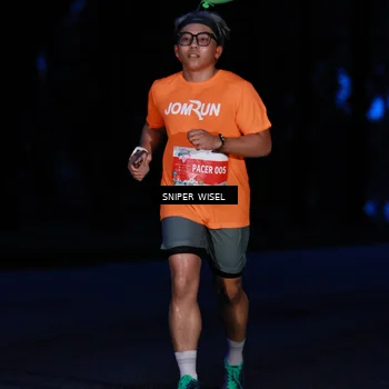 Runner Photo 7740577