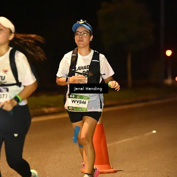 Runner Photo 7740599