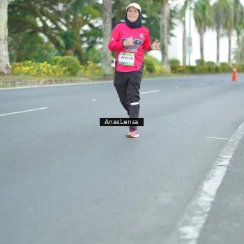 Runner Photo 7740637