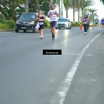 Runner Photo 7740650