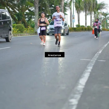 Runner Photo 7740652