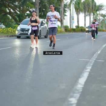 Runner Photo 7740658